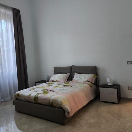 La Casa Rossa Apartment Бриндизи Екстериор снимка